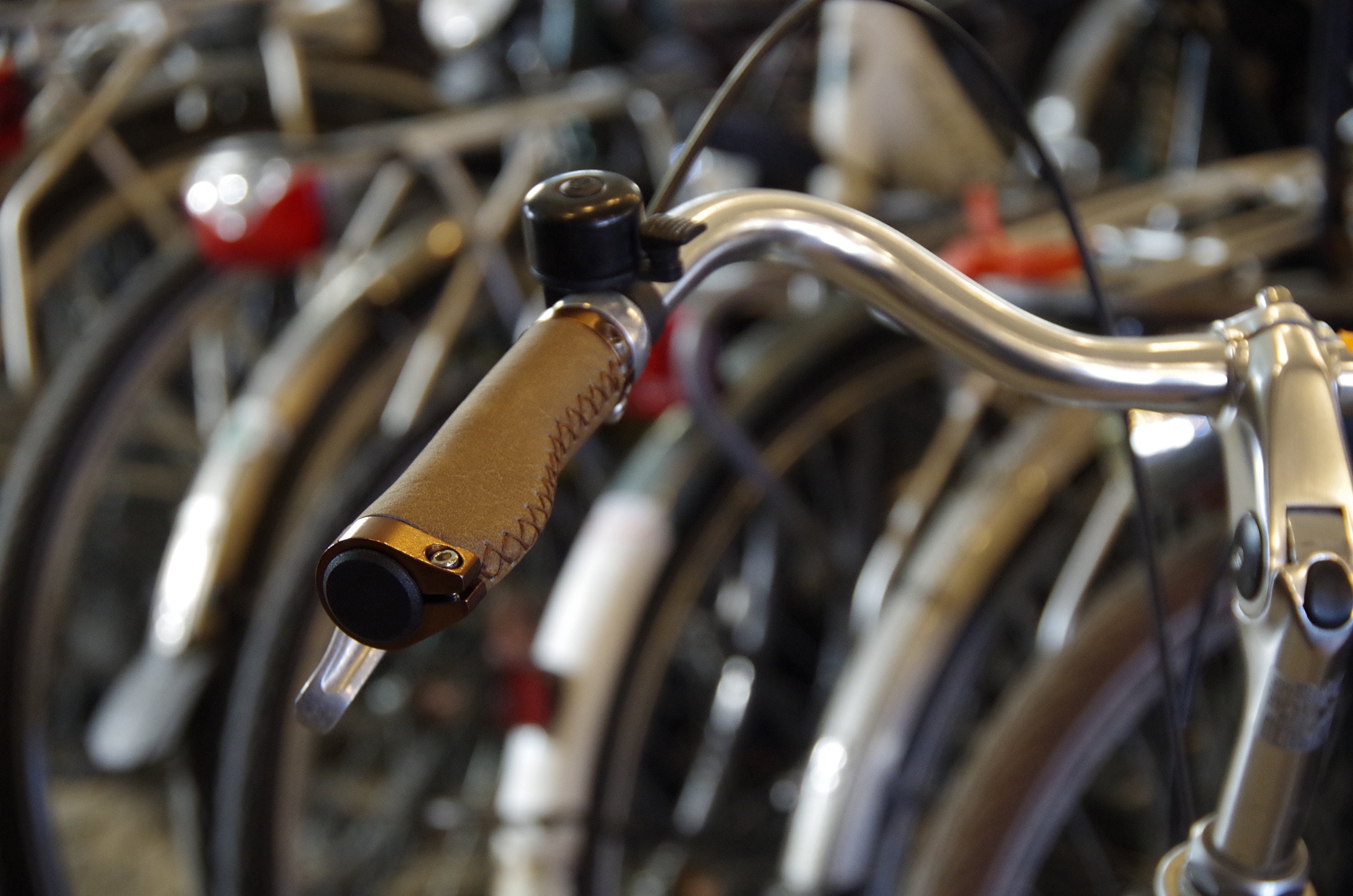 Leather imitation Grips for Bicycle. Light brown.