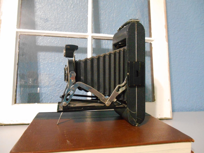 Vintage photography Kodak folding camera Staging Industrial decor Collectible camera Man cave Props Folding camera Pocket camera