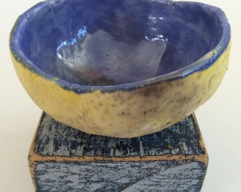 Pinched Bowl w/Pedestal