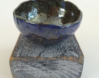 Pinched Bowl w/Pedestal