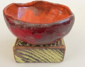 Pinched Bowl w/Pedestal