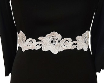 White lace bridal sash, Floral wedding belt