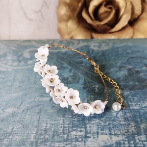 Floral bridal bracelet with crystala and porcelain flowers, Bridesmaid favors