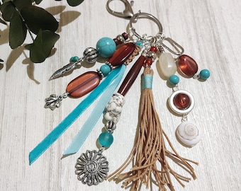 Llavero turquesa y marrón estilo étnico, Colgante bolso boho hippie, Regalo para ella