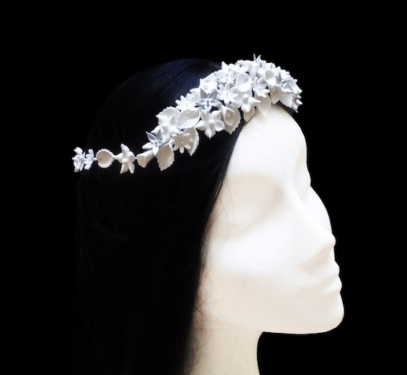 Boho kroon voor bruid Elegante hoofdtooi voor de bruid Bruidskroon porseleinen bloemen en bladeren porseleinen bloemen kristal. Trouwen Accessoires Haaraccessoires Kransen & Tiaras 