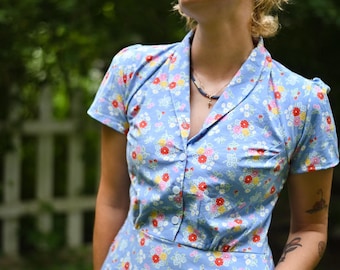 Blue Floral Cotton Day Dress | Vintage-Inspired Cottagecore Style with Pockets