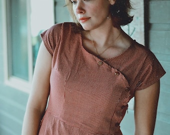 1930s Short Sleeve Dress - 1930s Red House Dress - Casual Cotton Dress - Red and natural cotton Vintage  Dress - Vintage Dresses For Women