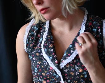 1930s Inspired Cotton Dress - Floral Print with Lace Trim