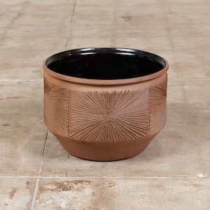 David Cressey and Robert Maxwell Sunburst Bowl Planter with Black Glazed Interior for Earthgender image 1