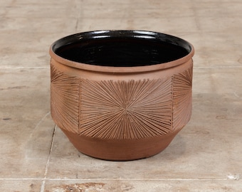 David Cressey and Robert Maxwell Sunburst Bowl Planter with Black Glazed Interior for Earthgender