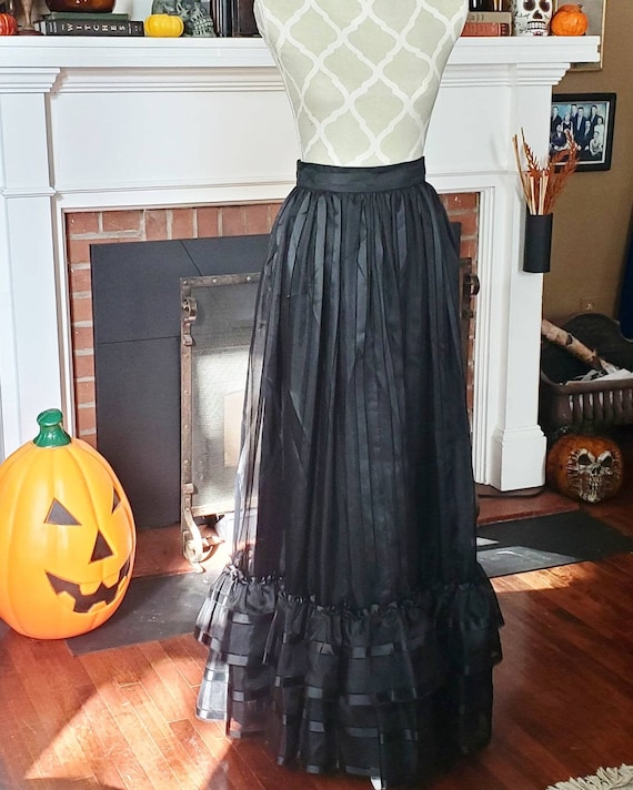 Vintage victorian style gothic skirt
