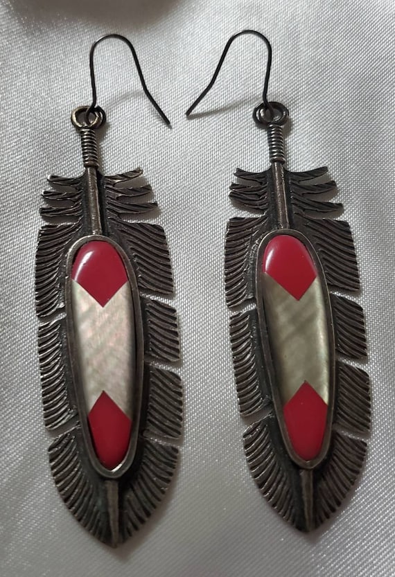 Feathers earring