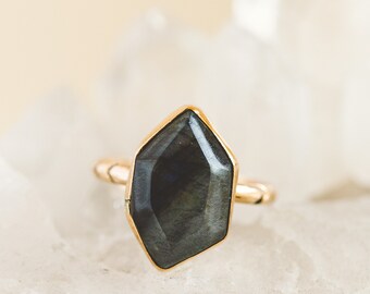 Elemental Labradorite Ring
