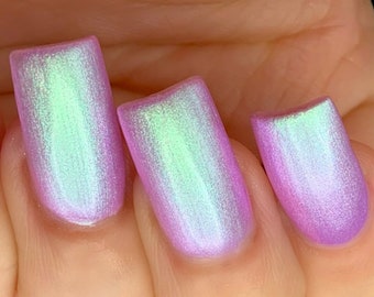 Campos de lavanda resplandecientes - Púrpura claro, azul y verde "Glow Pop Coll Pt. 9" Cambio de color multicolor: Esmalte de uñas Mylar Oil Slick/ Polish Me Silly