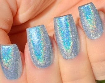 On Cloud 9 - Holográfico: Esmalte com brilho personalizado em arco-íris holográfico azul bebê / Laca Indie / Polonês Me Silly
