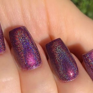Wine Not - Holográfico: Deep Wine Burgundy Plum Holographic Rainbow Custom-Blended Glitter Esmalte de uñas / Indie Lacquer / Polish Me Silly