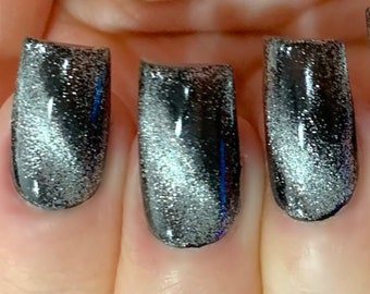 Metallic Magnetism - Magnetic Multi-chrome Chrome Silver Sparkle Nail Polish Multi Color Shifting: Oil Slick / Polish Me Silly