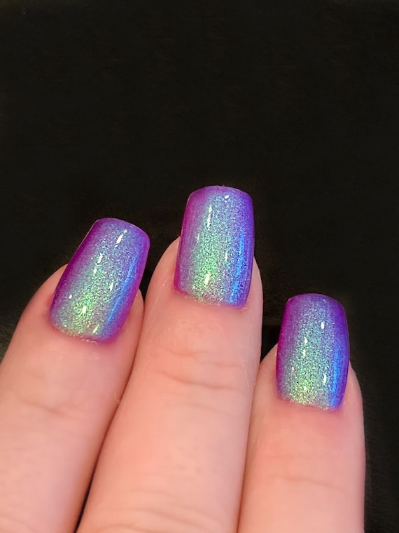 I glow nail polish top
