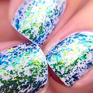 FLAKIE-Blue Lagoon Topcoat (larger flakes)Multi-Color Shifting Polish: Custom-Blended Glitter Nail Polish/Indie Lacquer /Polish Me Silly