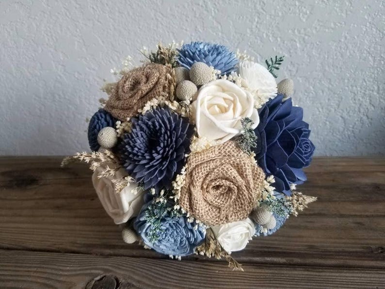 Ramo personalizado de acero, azul polvoriento, gris azul carbón, flores de madera Sola, rosas de arpillera y flores secas para damas de honor nupciales, estilo 78, para siempre imagen 5