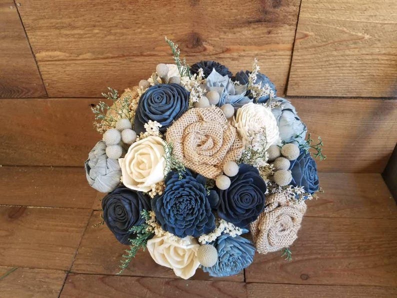 Ramo personalizado de acero, azul polvoriento, gris azul carbón, flores de madera Sola, rosas de arpillera y flores secas para damas de honor nupciales, estilo 78, para siempre imagen 3