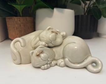 Vintage Fitz & Floyd Cat Nap Salt and Pepper Shakers • Nesting Sleeping Cats • Cat Lover Gift