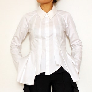 Pattern and sewing instruction for white shirt   "JOKER"