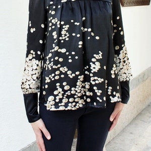 Pattern  and sewinginstruction for silkblouse   &quot;MOOS&quot;