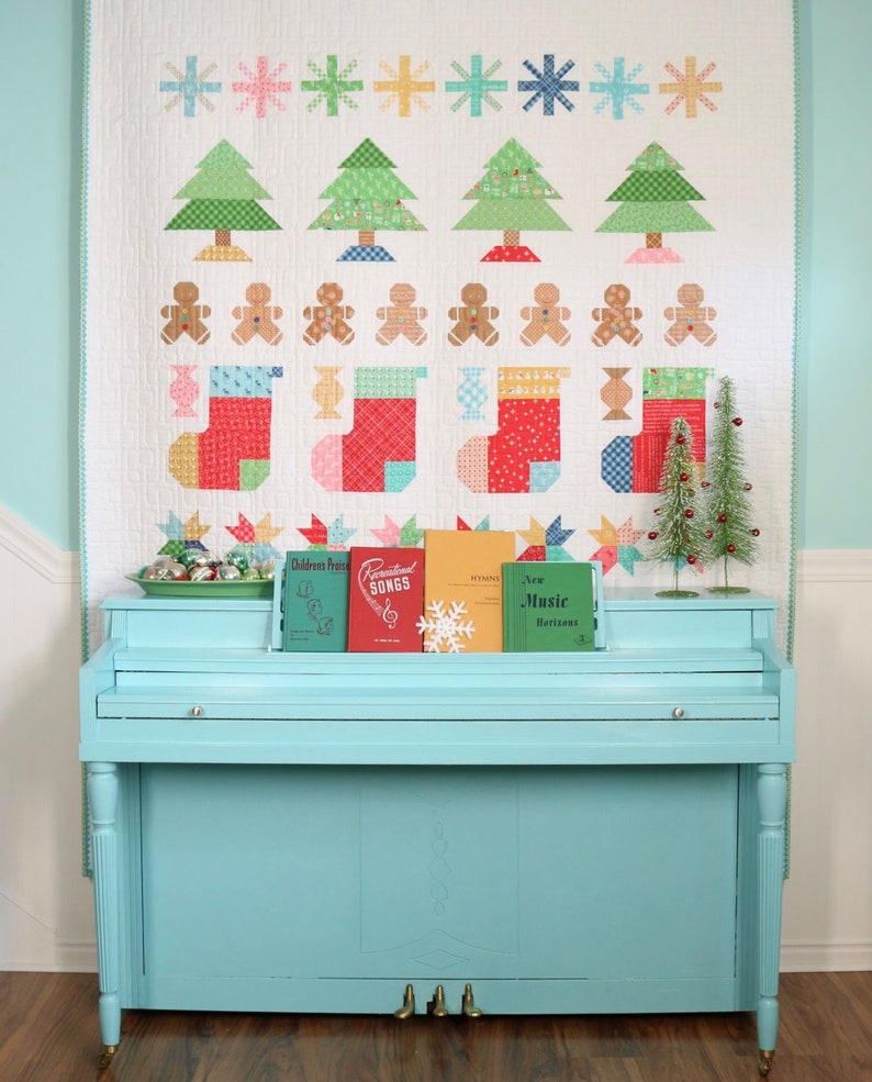 VINTAGE CHRISTMAS BOOK by Lori Holt of Bee in my Etsy