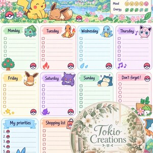 Può includere: Un foglio di pianificazione settimanale con personaggi Pokémon, sezioni per le attività quotidiane e tracker per idratazione, sonno e umore. L'intestazione recita My Planner Small steps, big adventures! e Tokio Creations.