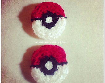Crocheted plug mittens / lobe gloves / ear muffs Pokemon pokeball
