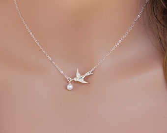 Tiny necklace Cute necklace Dove necklace Bird necklace Gold Silver necklace Animal necklace Personalized gift Family gift