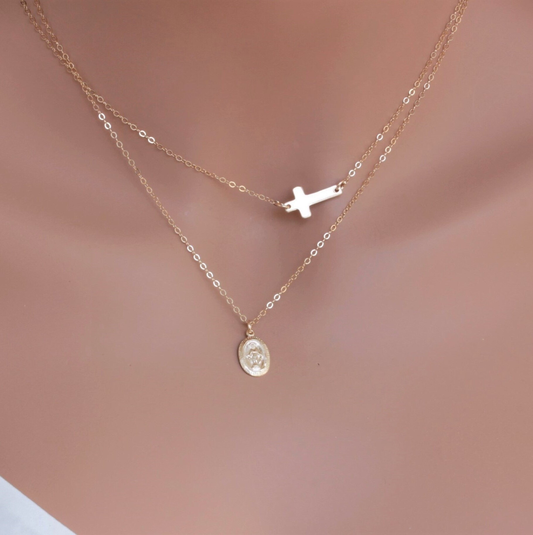 Tommassini Jewelry Sideways Cross & Virgin Mary ネックレス il_fullxfull.2058960764_ca3y.jpg