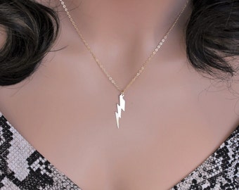 Collier Lightning Bolt en argent sterling/remplissage d’or 14 carats, collier audacieux d’éclairage, collier éclair éclairant en or, tour de cou éclair, cadeau