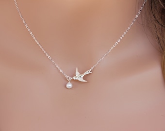 Cadeau de confirmation pour fille, cadeau de sponsor de confirmation pour femme, collier de confirmation, collier d'oiseau, première communion, bijoux d'oiseau, oiseau