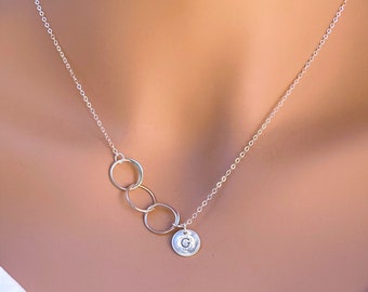 THREE RING NECKLACE, Aesthetic Cable Chain Style Three Rings Initial Disc Name Necklace, Delicate Gold Coin Name Necklace,  Karma Necklace