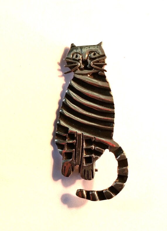 Modern Sterling Silver Whimsical Cat Brooch / Pin - image 4