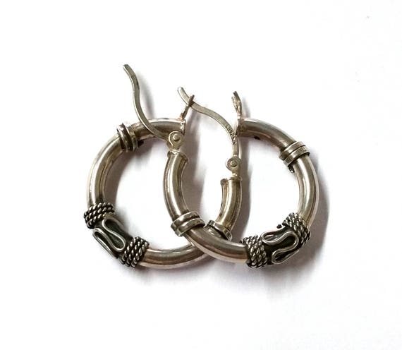 Vintage Suarti Round Sterling Silver Hoop Earrings - image 4