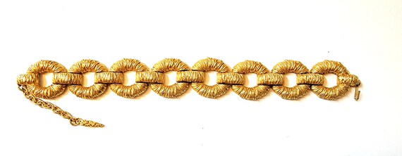 Kenneth Jay Lane Gold Textured Chain Link Choker … - image 3