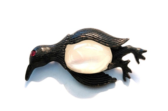 Weiss Penguin Jelly Belly Brooch / Pin - image 2