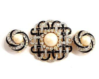 Nina Ricci Enamel Pearl Crystal Brooch Earring Set