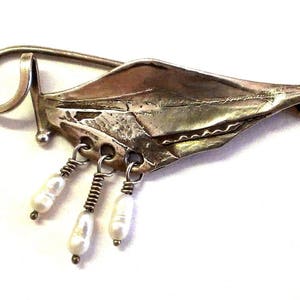 Modernist Studio Sterling Silver Pearl Brooch / Pin Signed