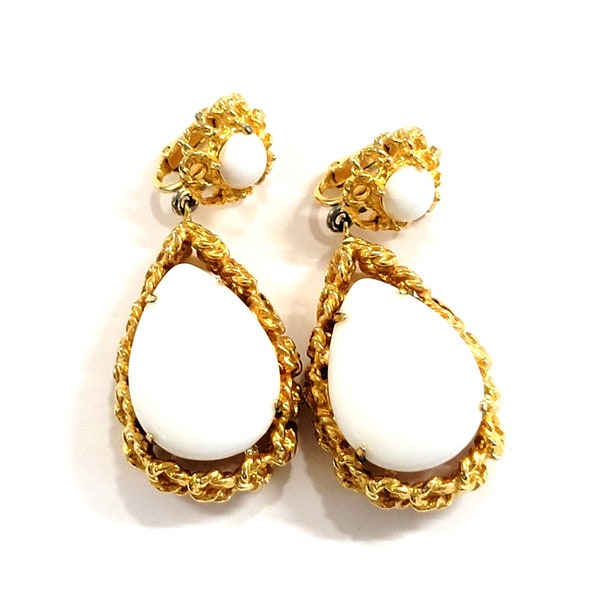 Pauline Rader Brutalist Gold White Teardrop Clip Earring