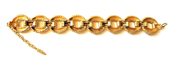 Kenneth Jay Lane Gold Textured Chain Link Choker … - image 5