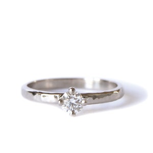 Engagement diamond solitaire gold band hammered texture