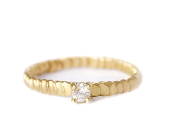 Diamond gold ring Frieda style