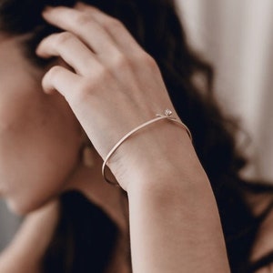 Bracelet 18ct gold Ava's style moonstone image 1
