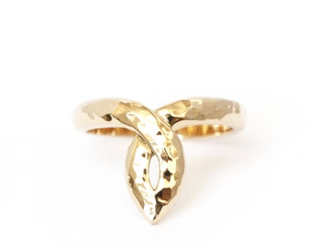Salomé statement ring 18ct yellow gold  hammered texture