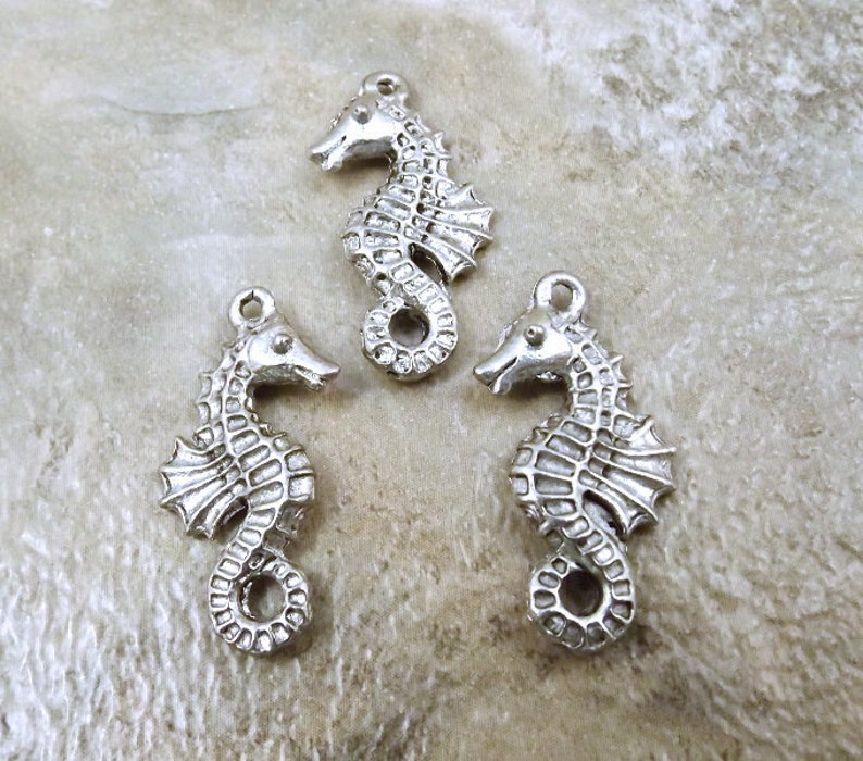 Set of 3 Pewter Seahorse Charms 5435