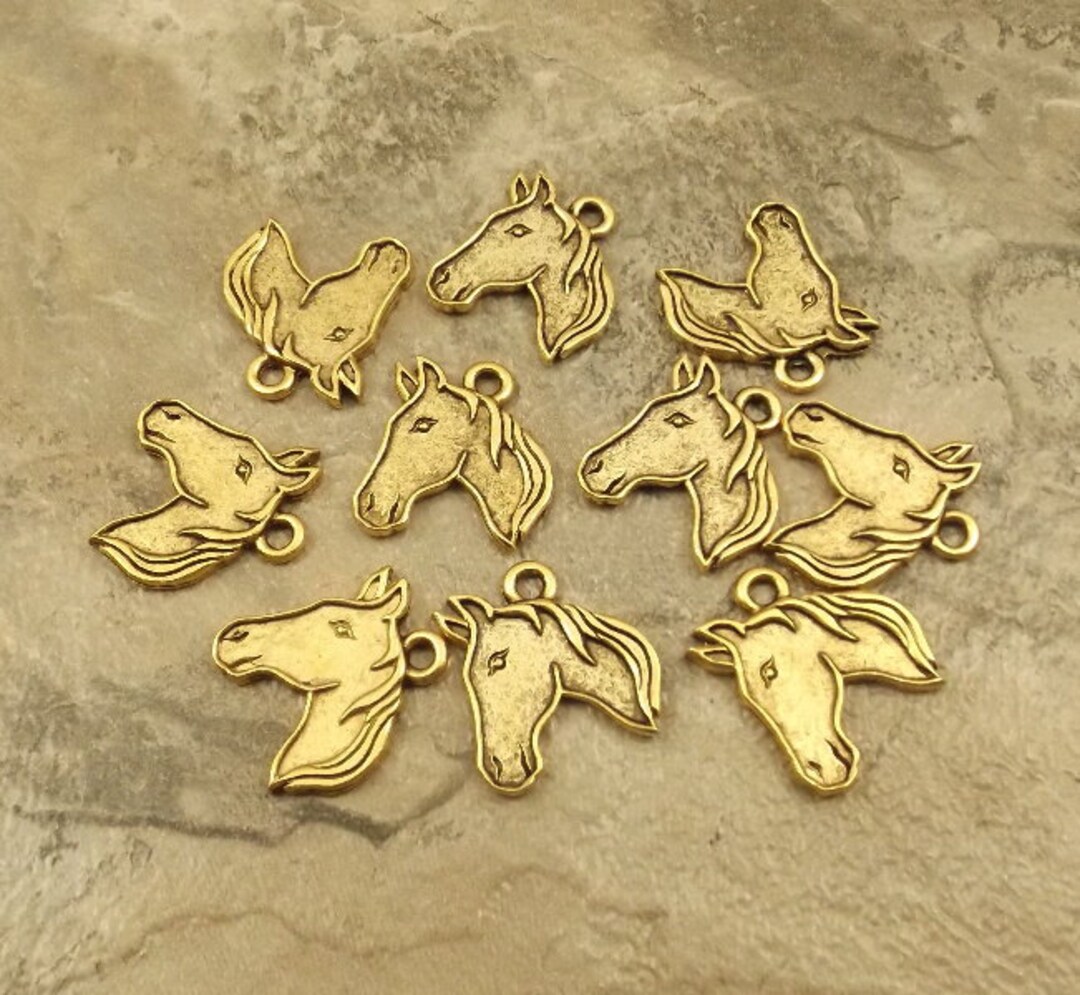 Ten 10 Gold Tone Pewter Horse Head Charms 246 Etsy